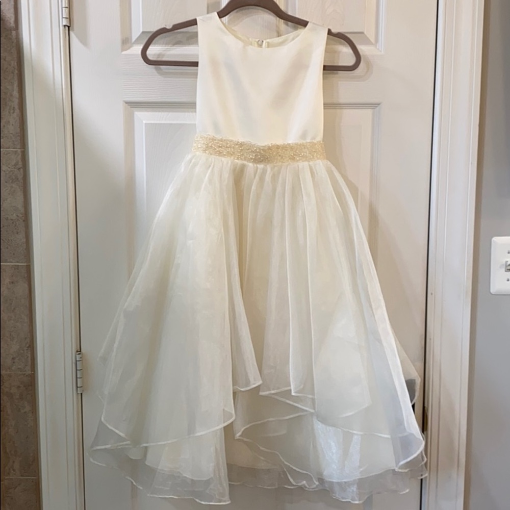 Beautiful off-white Communion/Flower Girl dress.
